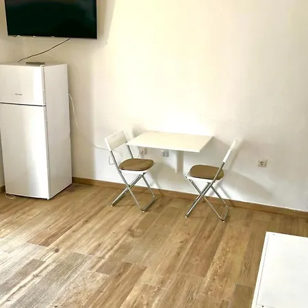 Great 300m From The Apartment *